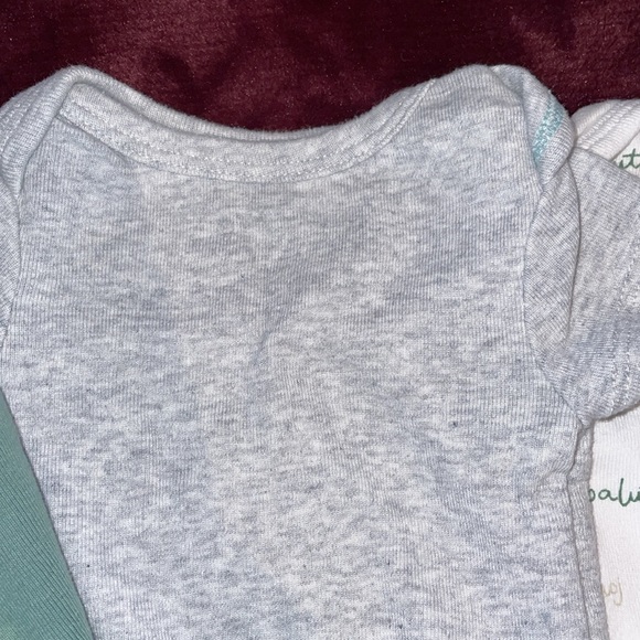 Cloud island onesies - Picture 3 of 5